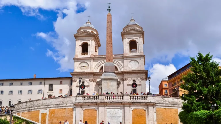 Kościół Trinita dei Monti