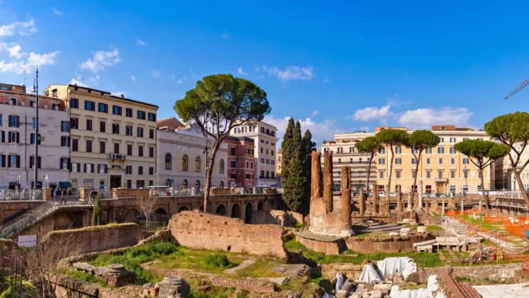 Largo di Torre Argentina